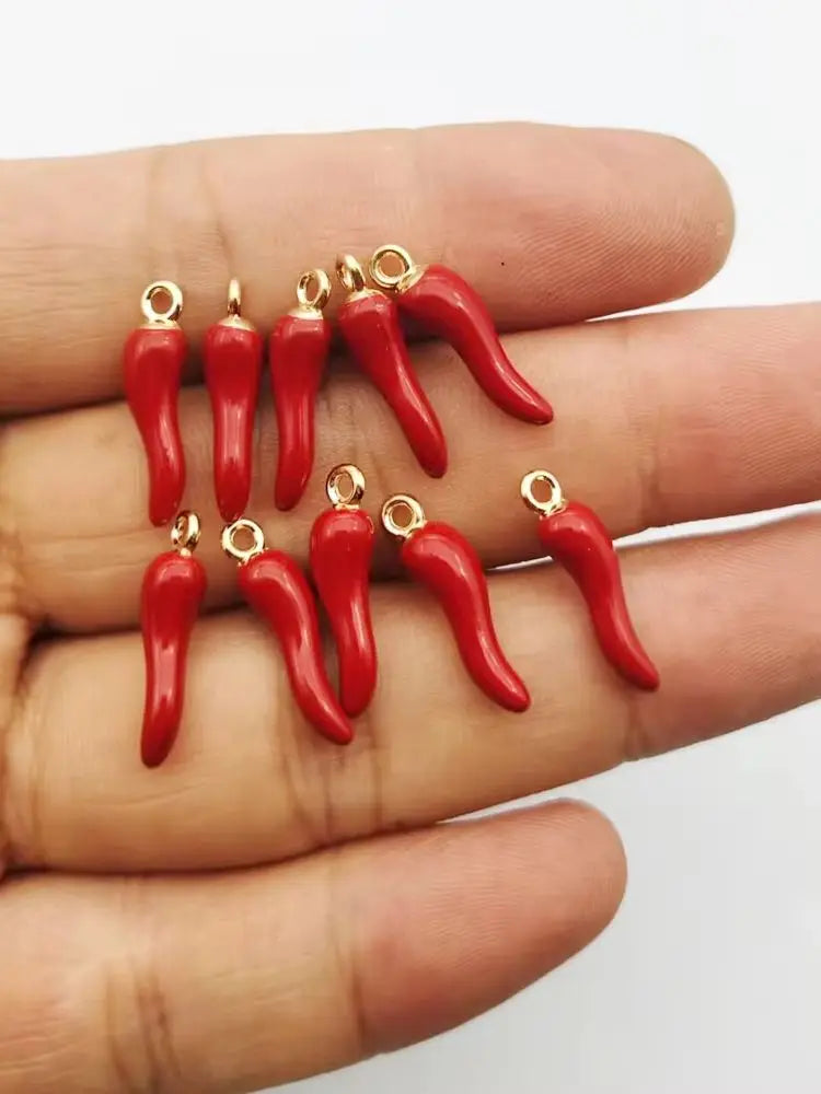 10 piezas de dijes de chile rojo para accesorios de joyería DIY, pendientes, pulseras, llaveros, colgantes, de aleación metálica chapada en oro