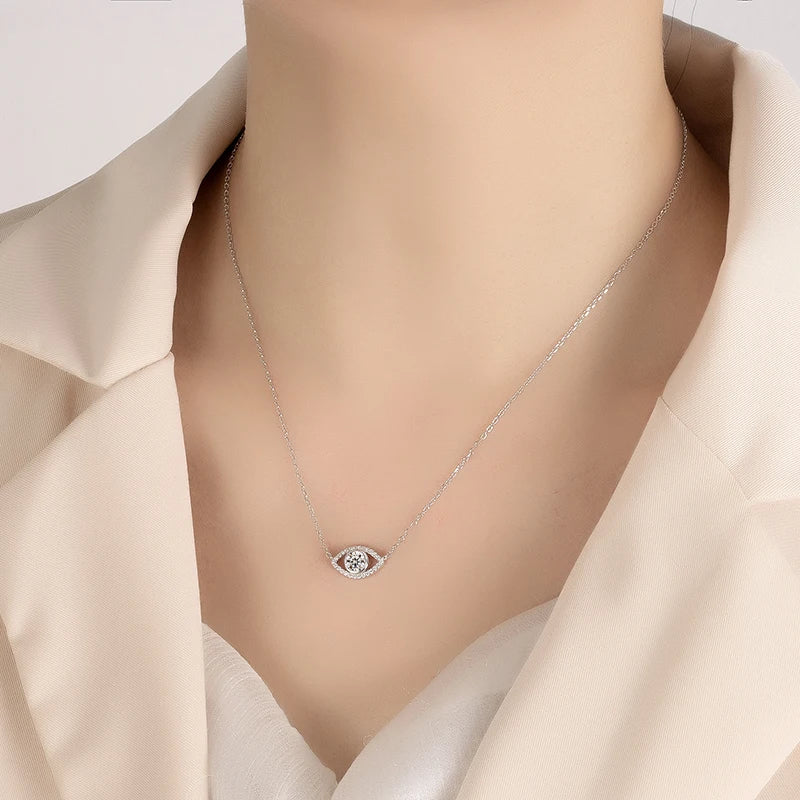 Collar de moissanita de 0,5 quilates de la marca PERFANY para mujer, con colgante de plata de ley S925 con forma de ojo, diamante de laboratorio certificado, joyería de alta gama y diseño moderno.