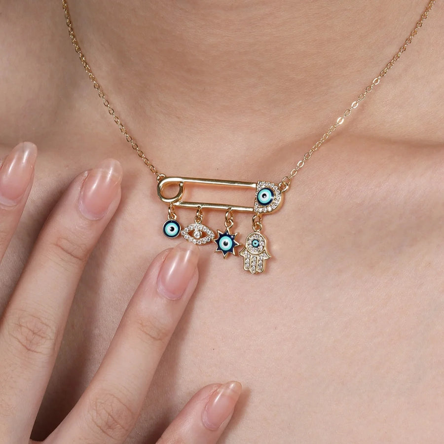Un collar de la serie con clip de ojo del diablo, moderno, simple y versátil, adecuado para el uso diario de las mujeres