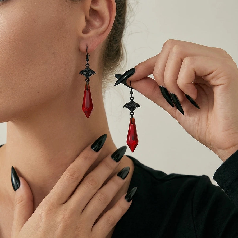 Pendientes de murciélago rojo de estilo vintage para Halloween, pendientes de borla con cristales rojos, de moda punk y hip hop, para mujer, joyería para fiestas y festivales, regalo.