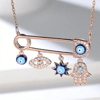 Un collar de la serie con clip de ojo del diablo, moderno, simple y versátil, adecuado para el uso diario de las mujeres