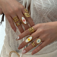 Anillo Ojo Turco Flores y Hojas Apilable