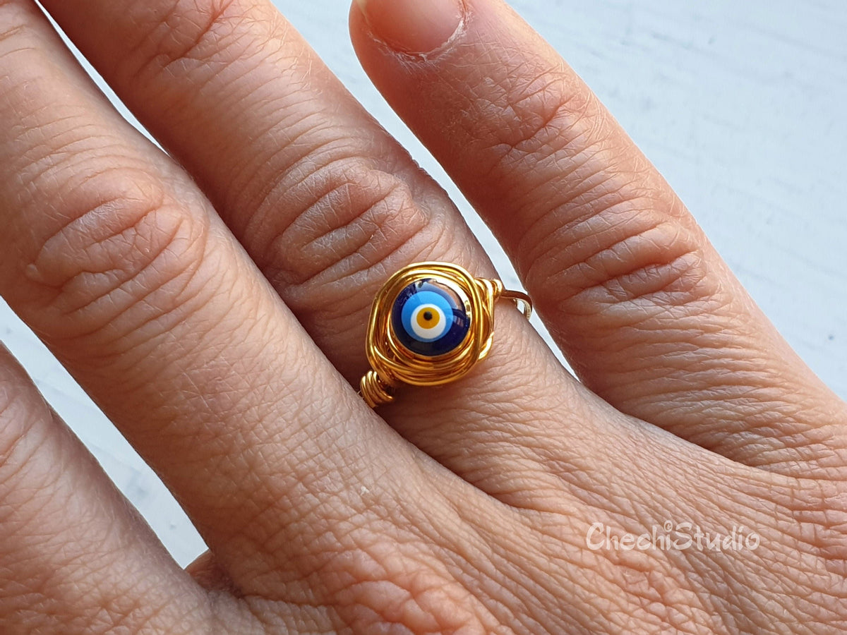 Anillo Ojo Turco Alambre Dorado Apilable