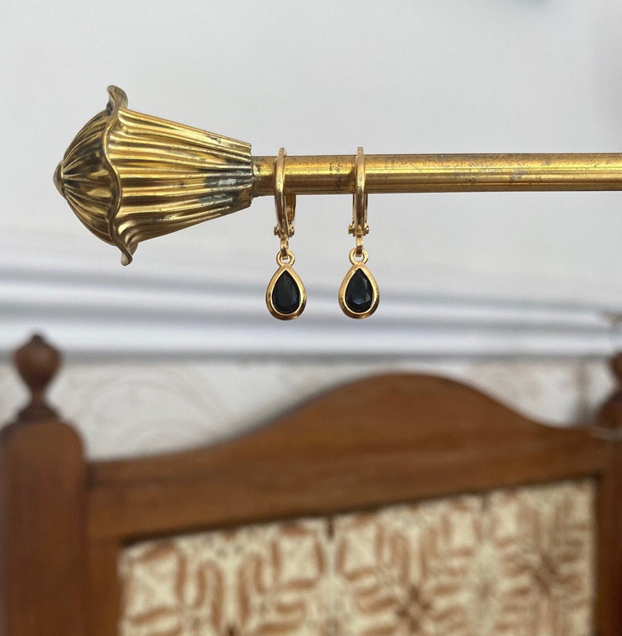 Aretes de Argolla Gota Negro Azabache