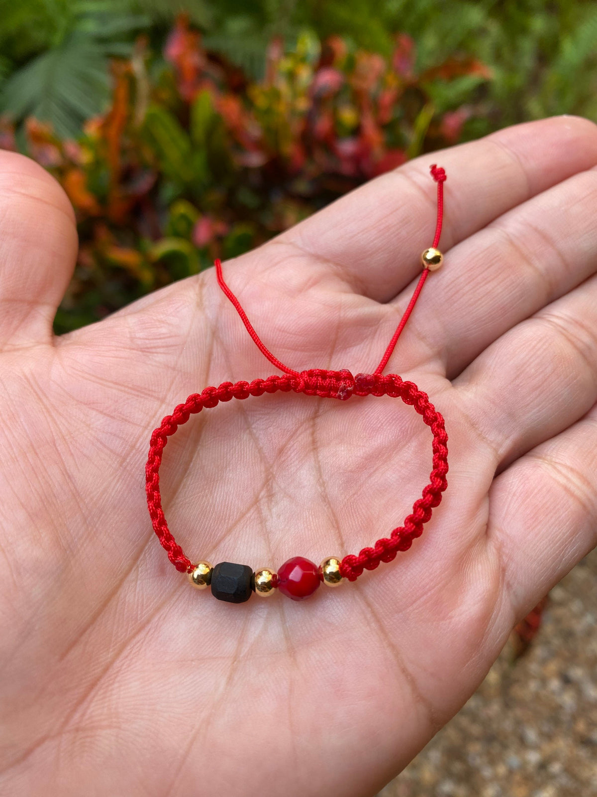 Pulsera Azabache Bebé Coral Rojo Macramé