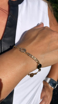18k Gold Layered Mariner Link Bracelet With Guadalupe Charm Stamped To It Wholesale Jewelry Supplies