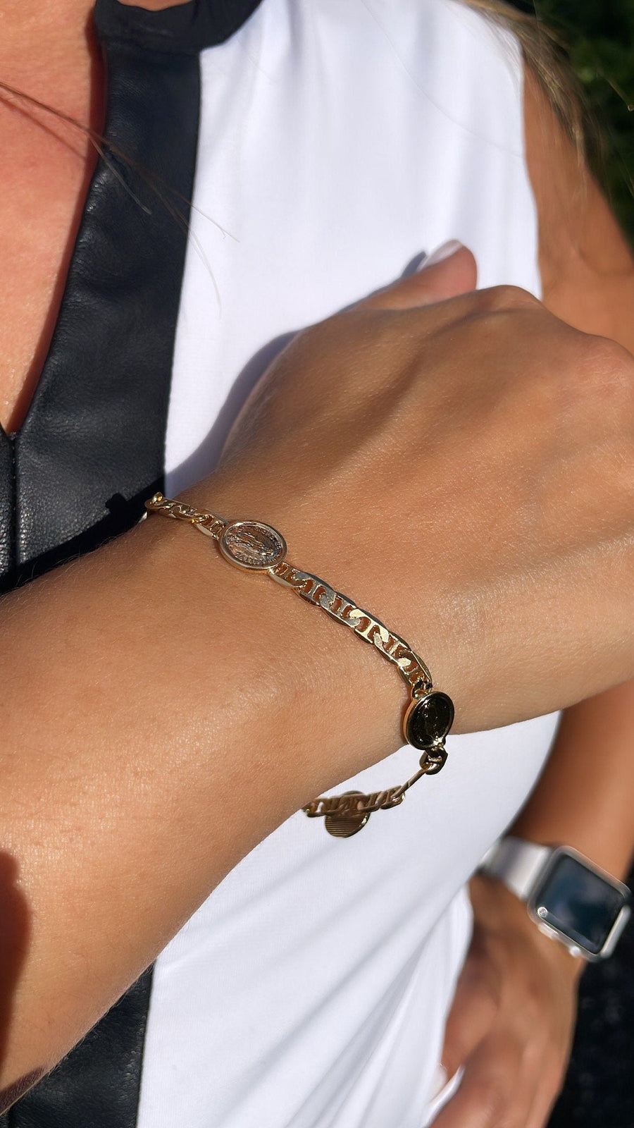 18k Gold Layered Mariner Link Bracelet With Guadalupe Charm Stamped To It Wholesale Jewelry Supplies