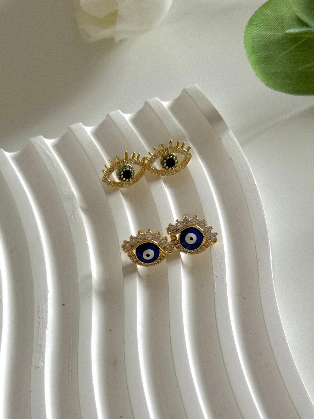 Aretes Ojo Turco Oro 18K Circonitas