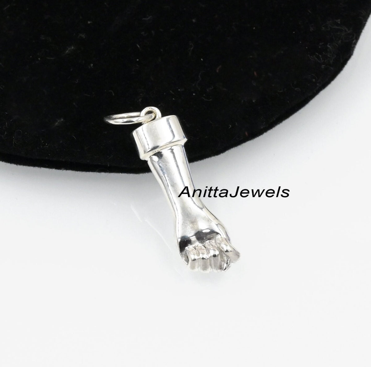 Colgante de mano de Figa en plata 925: amuleto de protección y buena suerte