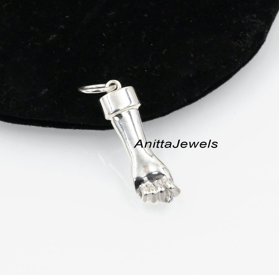 Colgante de mano de Figa en plata 925: amuleto de protección y buena suerte
