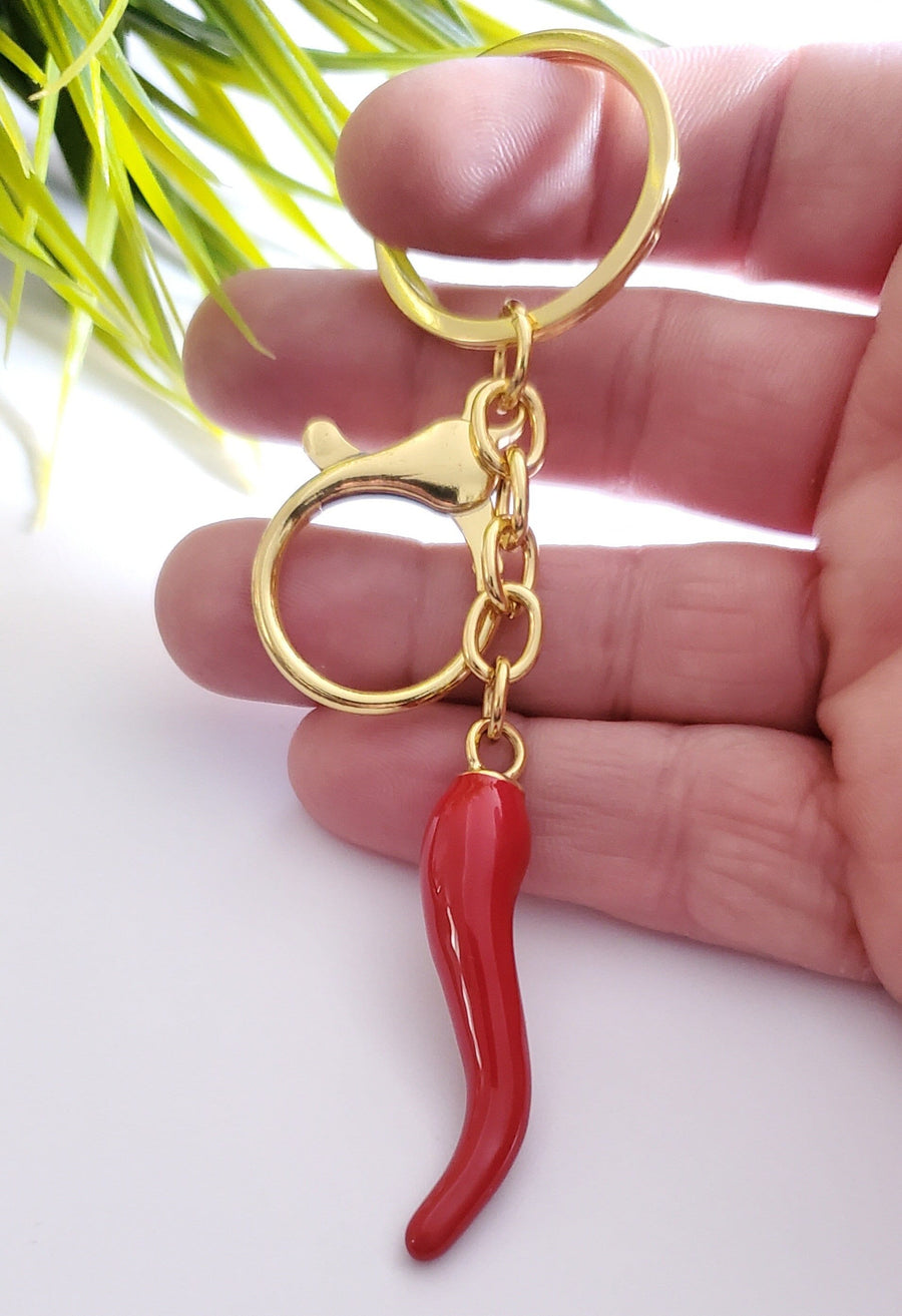 Llavero de cuerno italiano rojo: amuleto de la suerte de Cornicello, herrajes dorados