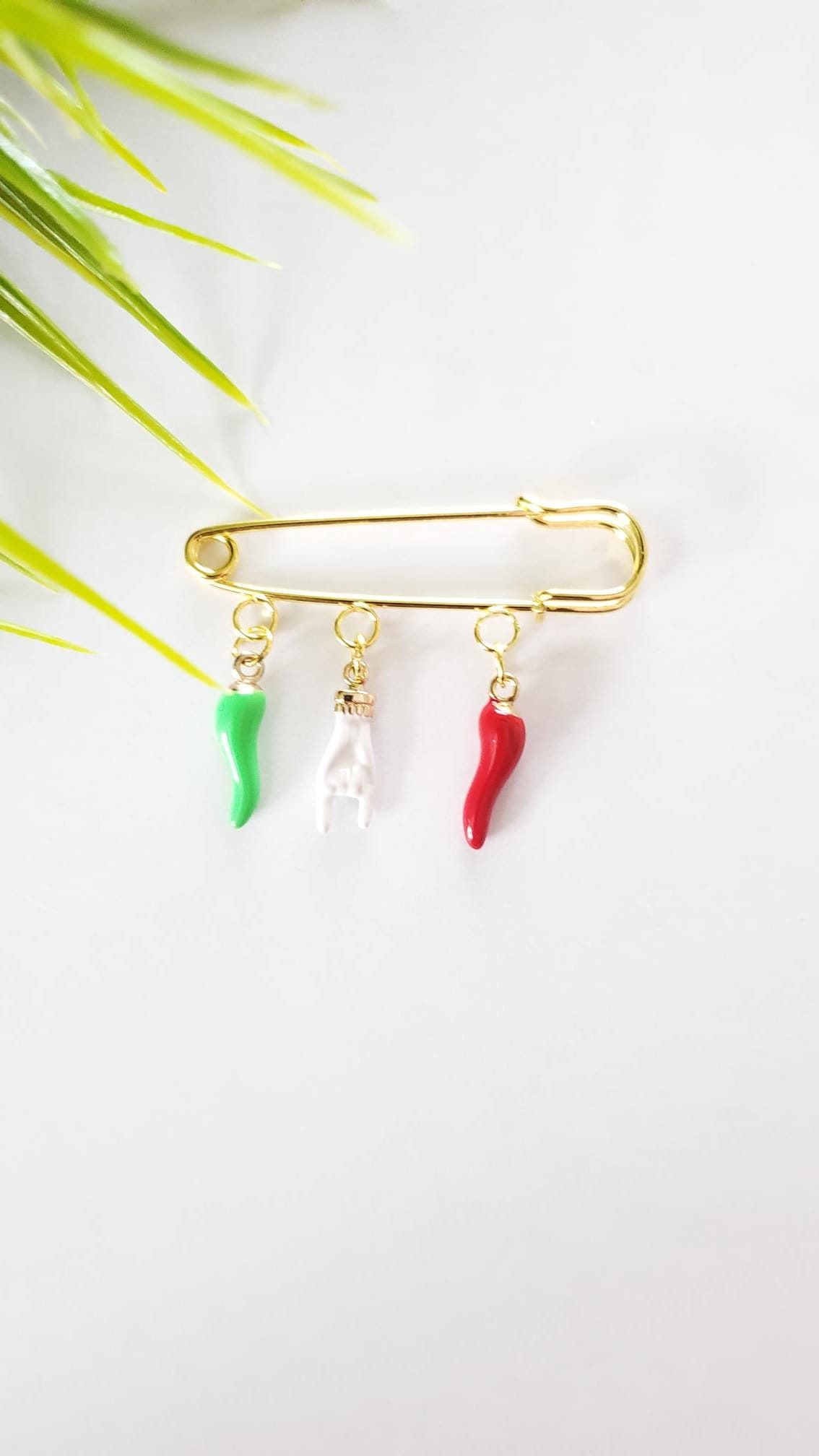 Broche protector para bebés: Mano Cornuto, Cuerno Italiano, Ojo Maligno