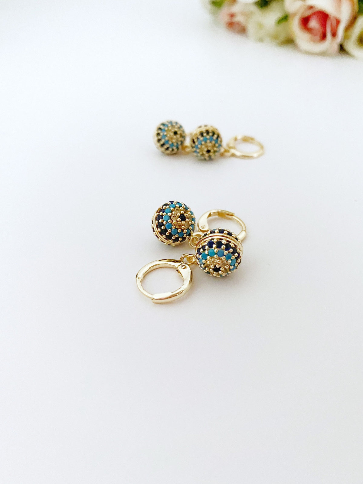 Aretes Colgantes Ojo Turco Circonita Dorada