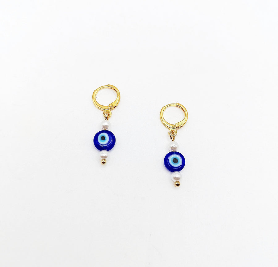 Aretes Huggie Ojo Turco y Perla