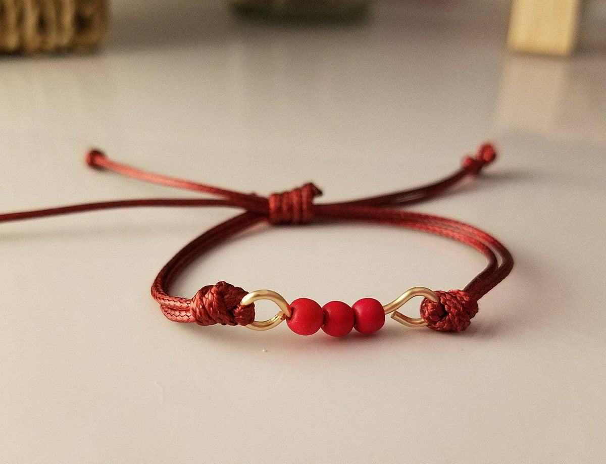 Pulsera Hilo Rojo de los Deseos