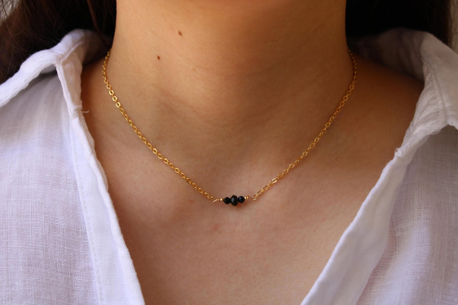 Gargantilla de turmalina negra, protección para personas empáticas, chapada en oro, cadena de plata de ley. Acero inoxidable.