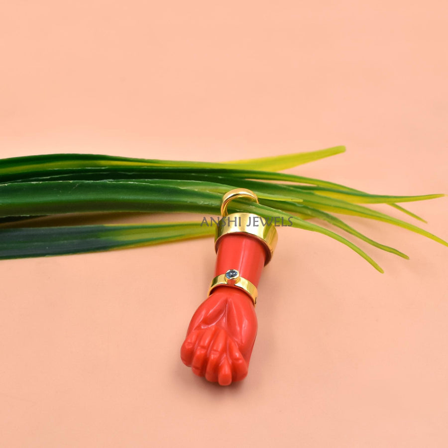 Colgante de mano de Figa de coral rojo – Charm protector de brazalete de plata de ley 925 chapado en oro con circonitas cúbicas