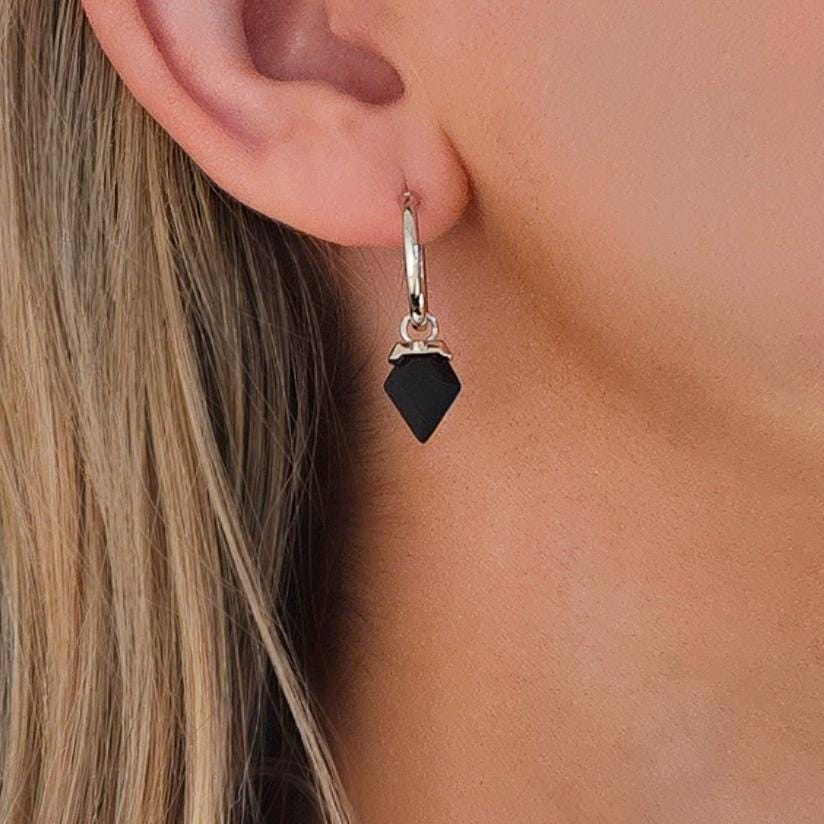 Aretes de Argolla Punta de Flecha Ónix